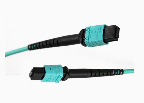 کابل فیبر نوری متوافق با MTP Om3 MPO به MPO برای Qsfp + Transceivers ارتباطات 5g نوع B