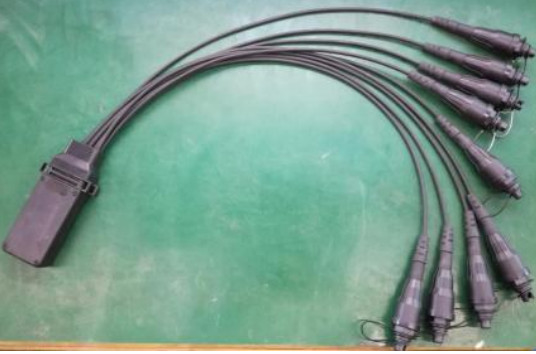 1x4 1x8 مینی فایبر هاب CLOSURE ITU-T G.657A2 4.8mm کابل فیبر نوری plc Splitter