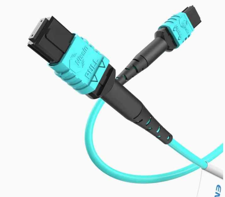 کابل فیبر نوری متوافق با MTP Om3 MPO به MPO برای Qsfp + Transceivers ارتباطات 5g نوع B