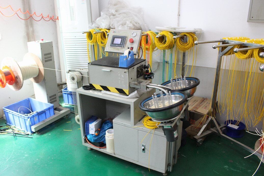 کابل پچ سیمپلکس SC/APC-SC/APC با افت درج کم، افت بازتاب بالا و طول سفارشی