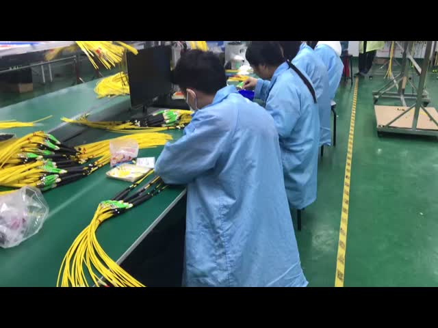 چین آمفینول سفارشی شده 288 فیبر 0.35dB حداکثر از دست دادن ورودی تک حالت OS2 MPO کابل اصلی برای مرکز داده برای فروش